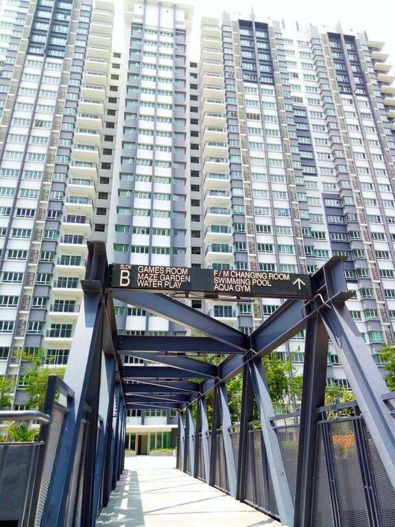 Del'S Guesthouse @ Southville Same Level With Pool Fits 8 班吉 外观 照片